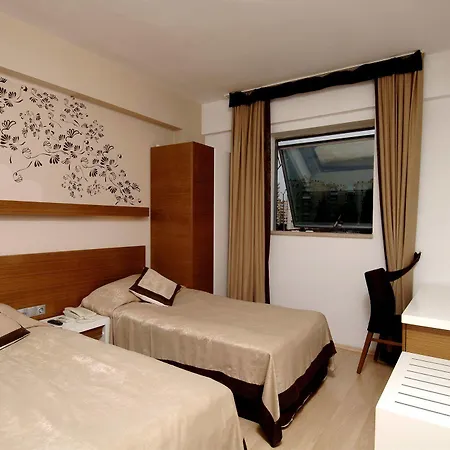 Han Hotel Szálloda 3*